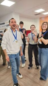 cum comunicam cu adolescentii